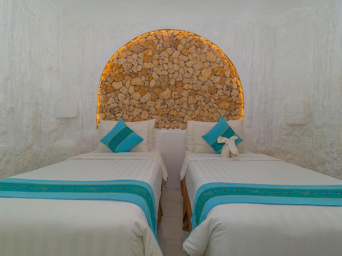 Loccal Collection Hotel Komodo Лабуан-Бахо Экстерьер фото