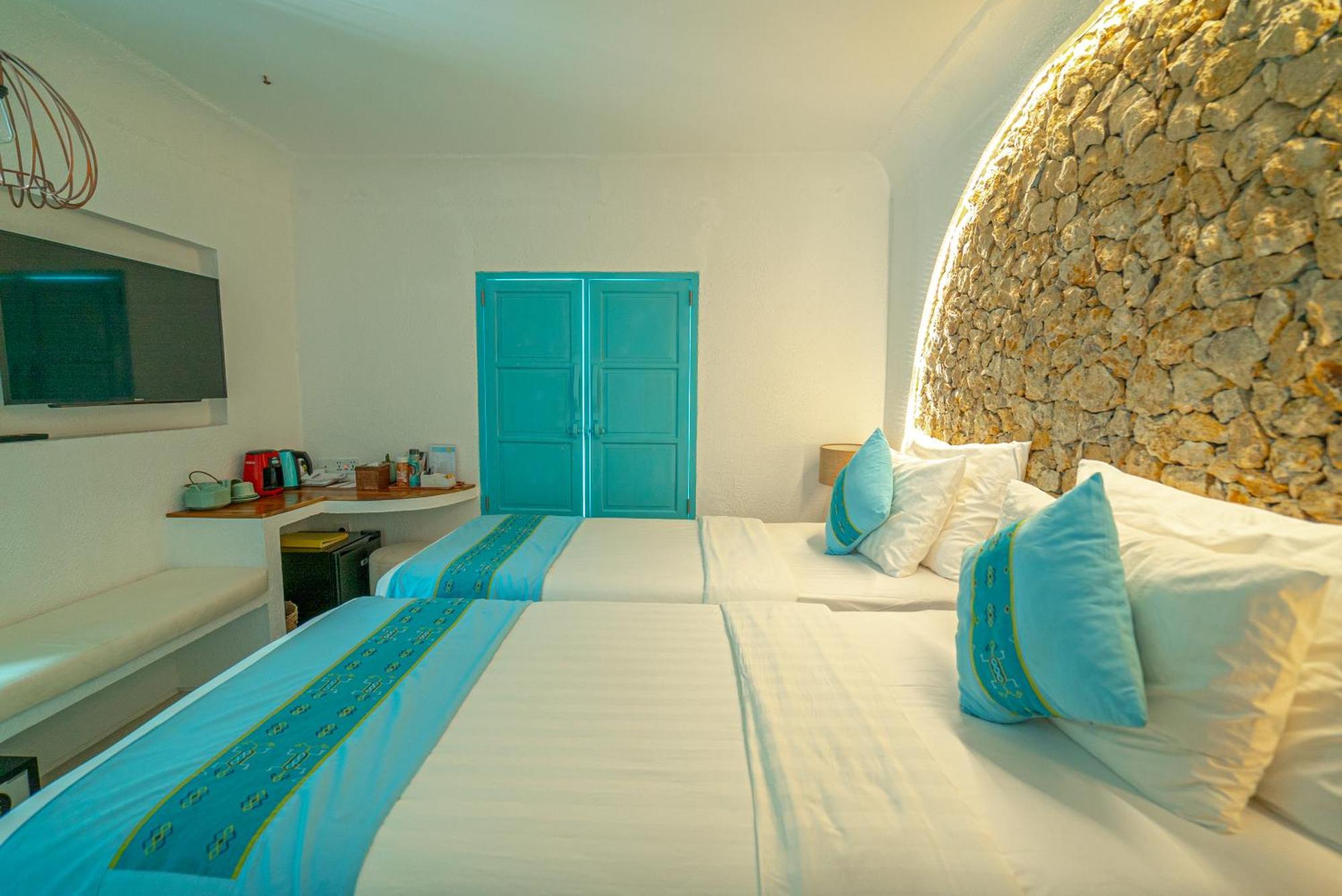 Loccal Collection Hotel Komodo Лабуан-Бахо Экстерьер фото